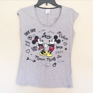 Disney mickey & Minnie engaged “LOVE” tank top. XS